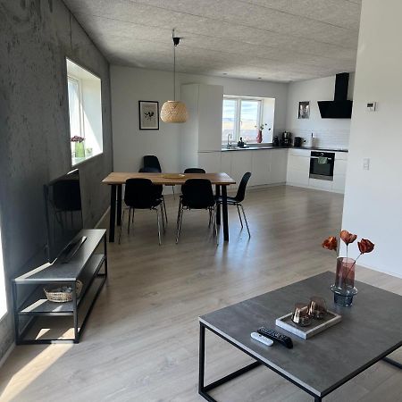 טורשאבן New 2 Bedroom Apt - Ocean And Mountain View מראה חיצוני תמונה